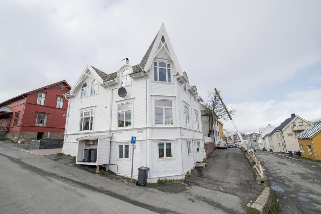 Enter Tromso - Exclusive 4 Bedroom Villa Экстерьер фото